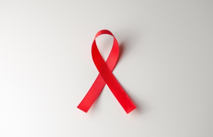 روبان قرمز نماد HIV